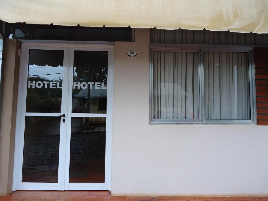 Hosteria Mola Hotel Puerto Iguazú Buitenkant foto
